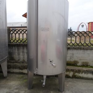STAINLESS STEEL TANK BRAND AZZINI STORAGE MODEL, CAPACITY LITERS 2500 (HL 25) ABOUT, SECOND-HAND EQUIPMENT