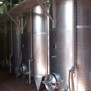 SERIES OF STAINLESS STEEL TANKS, MODEL VINIFICATION/STORAGE, CAPACITY 10.000/5.000/ 4.000 LITERS (100/50/40 HL) ABOUT, WITH STAINLESS STEEL WALKWAY, USED EQUIPMENTS