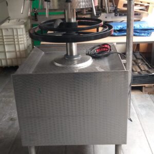 SEMI AUTOMATIC FILLING MACHINE IN STAINLESS STEEL GAI WITH 14 VALVES, SECOND-HAND MACHINE