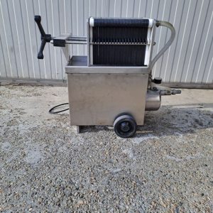 FILTRO A PIASTRE MODELLO 20X20, TELAIO IN ACCIAIO INOX, ATTREZZATURA USATA