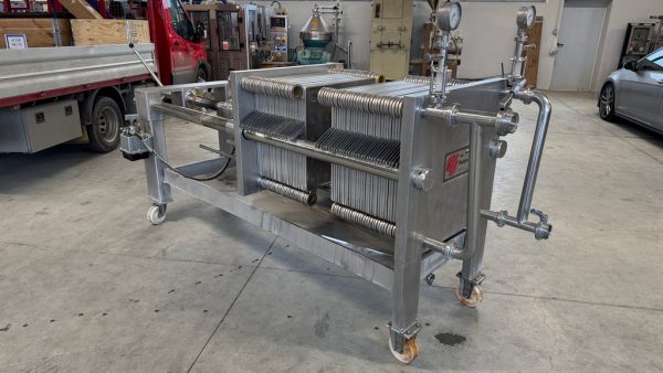 PLATES FILTER 60X60  WITH STAINLESS STEEL PLATES, PADOVAN BRAND, 61 PLATES, SECOND HAND MACHINE - Image 10