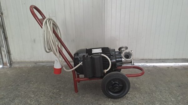 MENCARELLI PUMP MODEL G90 WITH FOOD NEOPRENE IMPELLER AND REVERSING SWITCH POSITIONED ON THE ENGINE, SECOND-HAND MACHINE