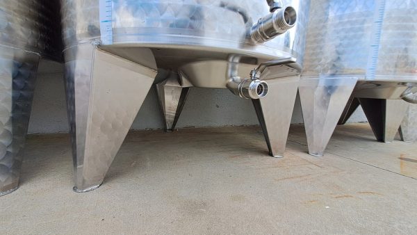 SERBATOI IN ACCIAIO INOX CAPACITA’ LITRI 1000 MODELLO PNEUMATICO COPERCHIO GALLEGGIANTE SENZA PORTA, FONDO BOMBATO ATTREZZATURA DI NUOVA COSTRUZIONE - immagine 8