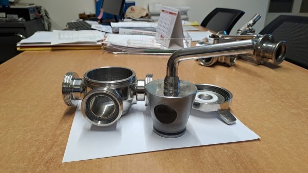 REMOVABLE THREE-WAY STAINLESS STEEL MALE TAP/PORT, SECOND HAND EQUIPMENT - Image 4