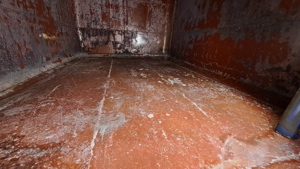 VASCHE IN CEMENTO PER VINO CAPACITA’ LITRI 2500 (HL 25), ATTREZZATURA USATA - immagine 6