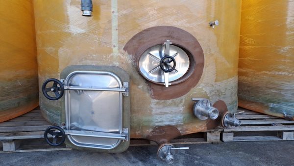 SERBATOI IN VETRORESINA MODELLO STOCCAGGIO/VINIFICAZIONE  MARCA GIMAR, CAPACITA’ 200 HL, CON FONDO PIANO, ATTREZZATURA USATA - immagine 15