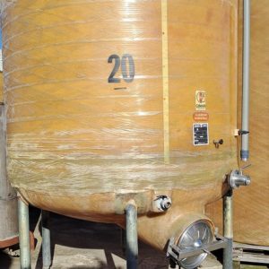 FIBERGLASS TANK MODEL STORAGE/VINIFICATION, CAPACITY 100 HL , WITH DRAIN OFF BOTTOM, SECOND HAND EQUIPMENT