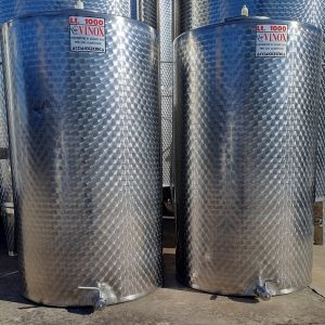 SERBATOI IN ACCIAIO INOX MODELLO STOCCAGGIO, CAPACITA’ 1000 LITRI A FONDO PIANO, ATTREZZATURA USATA