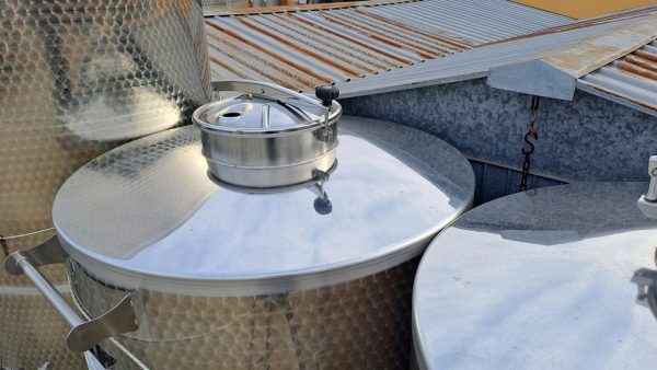 STAINLESS STEEL TANKS, CAPACITY 1700 LITERS, STORAGE MODEL ROUNDED BOTTOM, NEW EQUIPMENT - Image 6