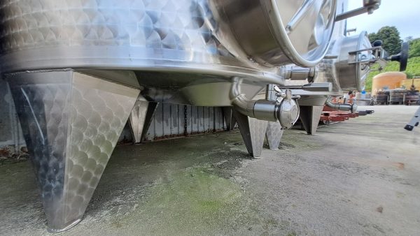STAINLESS STEEL TANKS, CAPACITY 1700 LITERS, STORAGE MODEL ROUNDED BOTTOM, NEW EQUIPMENT - Image 4