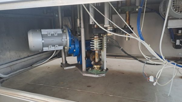 ETICHETTATRICE ADESIVA OMB A TRE STAZIONI CON DISTRIBUTORE DI CAPSULE, MACCHINA USATA - immagine 6