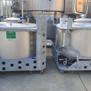 SERBATOI PALLETTIZZATI, MARCA AZZINI, CAPACITA’ 500 LITRI, ATTREZZATURA USATA