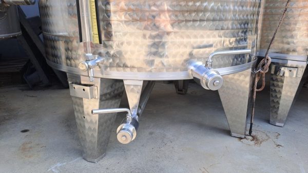 STAINLESS STEEL TANKS, LAINOX FIRM, CONICAL BOTTOM FLOATING LID WITHOUT MANHOLE, LITER CAPACITY 2500 (HL 25), SECOND-HAND EQUIPMENT - Image 4