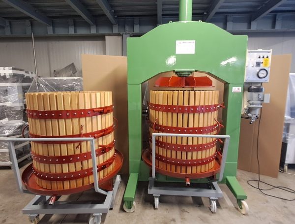 HYDRAULIC PRESS FIRM CMA, Ø80CM ON WHEELS, SECOND-HAND MACHINE