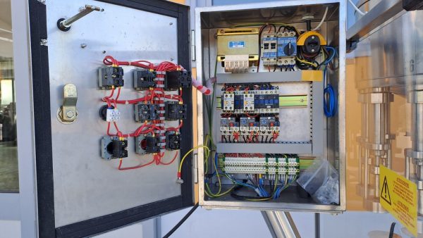 MONOBLOCCO GAI 12/1 IN ACCIAIO INOX, RIEMPITRICE 12 RUBINETTI E TAPPATORE SUGHERO RASO, MACCHINA USATA - immagine 11