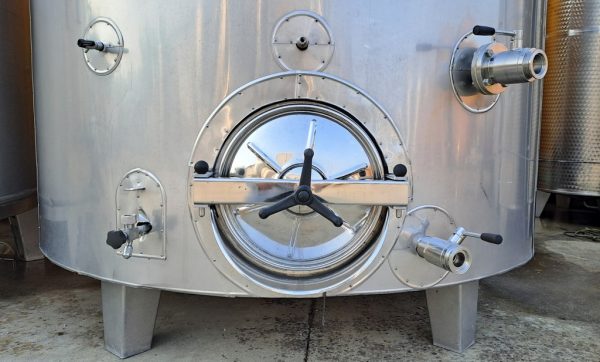 STAINLESS STEEL TANK TOTALLY INSULATED, LITER CAPACITY 10.000 (HL 100) ABOUT, MODEL VINIFICATION/STORAGE, INCLINED FLAT BOTTOM, AZZINI FIRM, SECOND HAND EQUIPMENT - Image 6