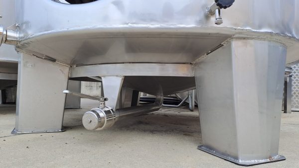 STAINLESS STEEL TANKS CAPACITY LITERS 5000 (HL 50) STORAGE MODEL WITH CONICAL BOTTOM, SECOND-HAND EQUIPMENT - Image 7
