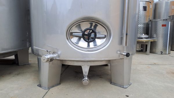 STAINLESS STEEL TANKS CAPACITY LITERS 5000 (HL 50) STORAGE MODEL WITH CONICAL BOTTOM, SECOND-HAND EQUIPMENT - Image 9