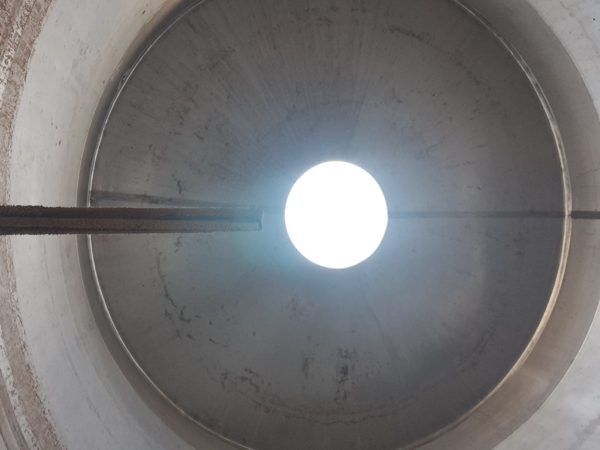 SERBATOI IN ACCIAIO INOX TOTALMENTE COIBENTATI FONDO CONICO, CAPACITÀ LITRI 5.000 (HL 50) CIRCA, MARCA VELO, MODELLO VINIFICAZIONE CON FASCIA, ATTREZZATURA USATA - immagine 15