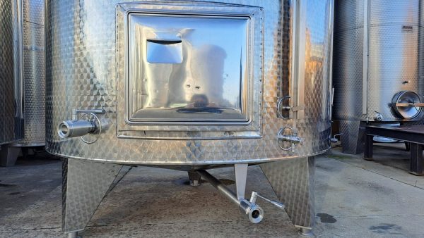 SERBATOI IN ACCIAIO INOX TOTALMENTE COIBENTATI FONDO CONICO, CAPACITÀ LITRI 5.000 (HL 50) CIRCA, MARCA VELO, MODELLO VINIFICAZIONE CON FASCIA, ATTREZZATURA USATA - immagine 9