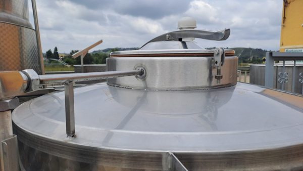 STAINLESS STEEL TANKS CAPACITY LITERS 1000 (10 HL) STORAGE MODEL WITH INSULATED COOLING BAND AND BOTTOM HEATED, SECOND HAND MACHINE - Image 6