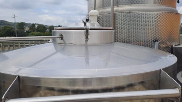 STAINLESS STEEL TANKS CAPACITY LITERS 1500 (15 HL) STORAGE MODEL WITH INSULATED COOLING BAND AND BOTTOM HEATED, SECOND HAND MACHINE - Image 6