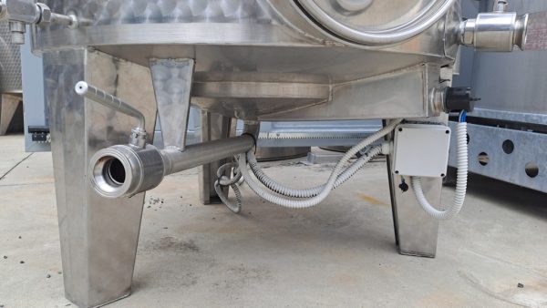 STAINLESS STEEL TANKS CAPACITY LITERS 1000 (10 HL) STORAGE MODEL WITH INSULATED COOLING BAND AND BOTTOM HEATED, SECOND HAND MACHINE - Image 11