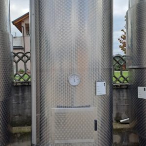STAINLESS STEEL TANK STORAGE/WINEMAKING MODEL CAPACITY LITERS 3000 (HL 30) WITH TOTAL INSULATION, SECOND-HAND EQUIPMENT