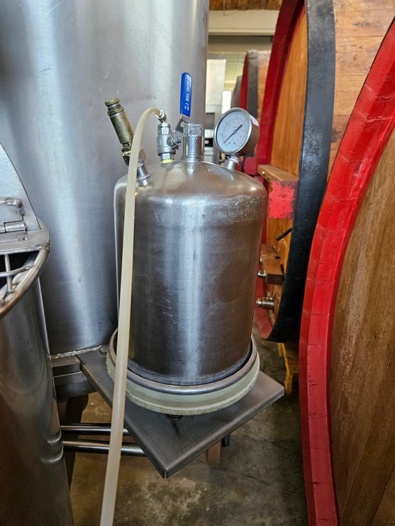 STAINLESS STEEL SFOGGIA KIESELGUR FILTER, 5 MQ OF FILTERING SURFACE, WITH HORIZONTAL SHEETS AND CENTRIFUGAL DISCHARGE, SECOND HAND MACHINE - Image 7 STAINLESS STEEL SFOGGIA KIESELGUR FILTER, 5 MQ OF FILTERING SURFACE, WITH HORIZONTAL SHEETS AND CENTRIFUGAL DISCHARGE, SECOND HAND MACHINE - Image 7