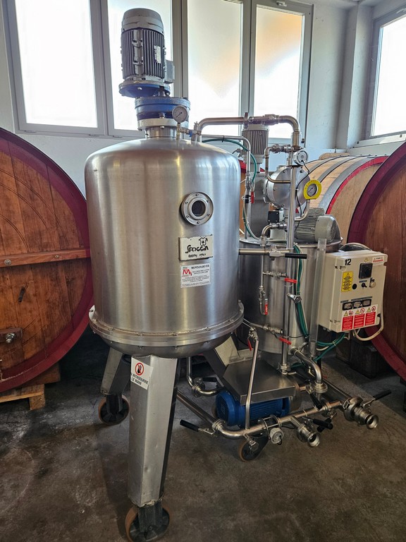 STAINLESS STEEL SFOGGIA KIESELGUR FILTER, 5 MQ OF FILTERING SURFACE, WITH HORIZONTAL SHEETS AND CENTRIFUGAL DISCHARGE, SECOND HAND MACHINE - Image 2 STAINLESS STEEL SFOGGIA KIESELGUR FILTER, 5 MQ OF FILTERING SURFACE, WITH HORIZONTAL SHEETS AND CENTRIFUGAL DISCHARGE, SECOND HAND MACHINE - Image 2