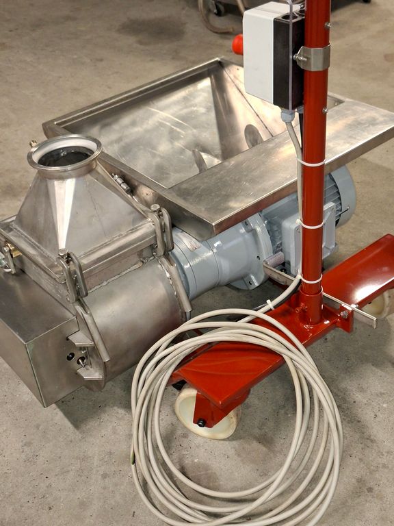 VOLUMETRIC PUMP FIRM STRAZZARI MOD. G6-220, SECOND-HAND MACHINE - Image 7 VOLUMETRIC PUMP FIRM STRAZZARI MOD. G6-220, SECOND-HAND MACHINE - Image 7