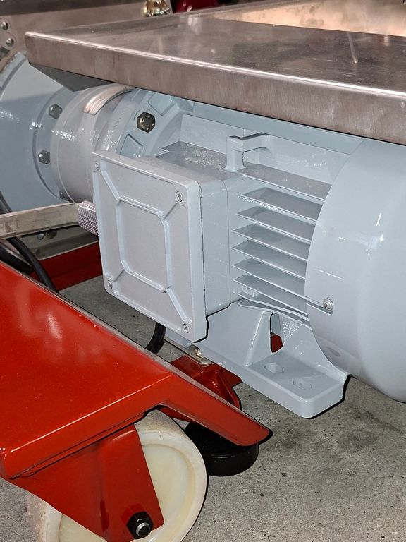 VOLUMETRIC PUMP FIRM STRAZZARI MOD. G6-220, SECOND-HAND MACHINE - Image 8 VOLUMETRIC PUMP FIRM STRAZZARI MOD. G6-220, SECOND-HAND MACHINE - Image 8