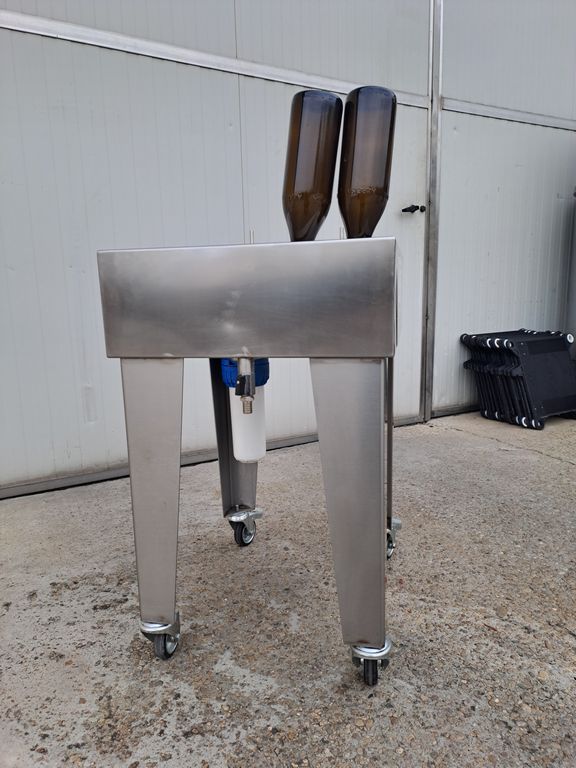 STAINLESS STEEL SEMIAUTOMATIC RINSING MACHINE, “MOD MF” WITH 2 WATER RINSING NOZZLES, SECOND HAND MACHINE - Image 3 STAINLESS STEEL SEMIAUTOMATIC RINSING MACHINE, “MOD MF” WITH 2 WATER RINSING NOZZLES, SECOND HAND MACHINE - Image 3