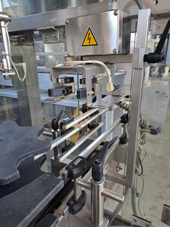 MBF 12-HEAD CORKING MACHINE FOR MUSHROOM AND NATURAL CORKS, MODEL CORKMATIC R/S, WITH NERI CAP FEEDER, USED MACHINE - Image 19 MBF 12-HEAD CORKING MACHINE FOR MUSHROOM AND NATURAL CORKS, MODEL CORKMATIC R/S, WITH NERI CAP FEEDER, USED MACHINE - Image 19