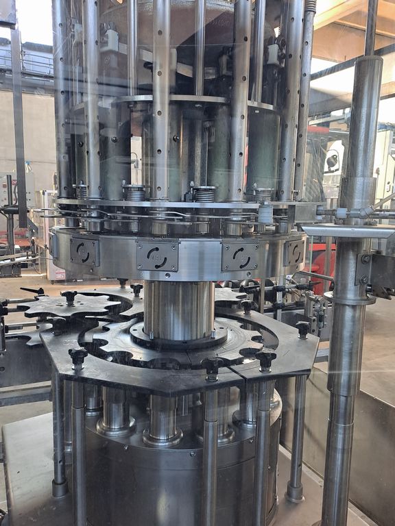 MBF 12-HEAD CORKING MACHINE FOR MUSHROOM AND NATURAL CORKS, MODEL CORKMATIC R/S, WITH NERI CAP FEEDER, USED MACHINE - Image 24 MBF 12-HEAD CORKING MACHINE FOR MUSHROOM AND NATURAL CORKS, MODEL CORKMATIC R/S, WITH NERI CAP FEEDER, USED MACHINE - Image 24