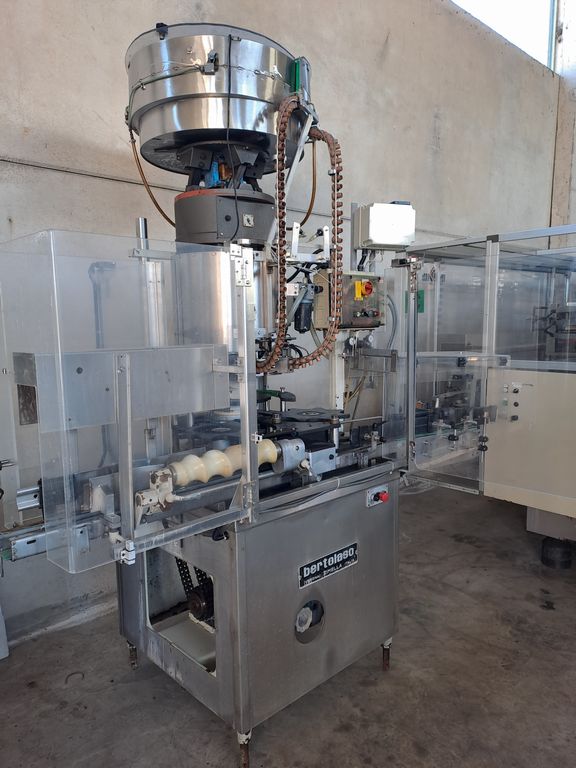 CORKING MACHINE BERTOLASO, MODEL KAPPA 108 8 HEADS FOR PLASTIC MUSHROOM CAP, SECOND-HAND MACHINE - Image 6 CORKING MACHINE BERTOLASO, MODEL KAPPA 108 8 HEADS FOR PLASTIC MUSHROOM CAP, SECOND-HAND MACHINE - Image 6
