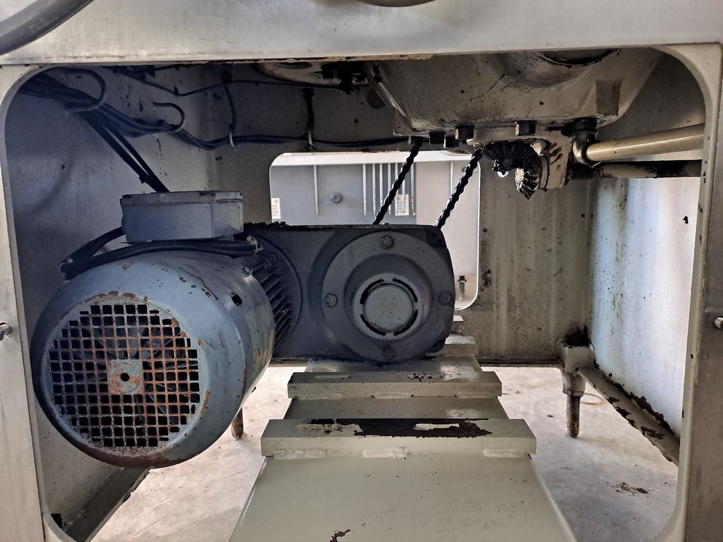 CORKING MACHINE BERTOLASO, MODEL KAPPA 108 8 HEADS FOR PLASTIC MUSHROOM CAP, SECOND-HAND MACHINE - Image 8 CORKING MACHINE BERTOLASO, MODEL KAPPA 108 8 HEADS FOR PLASTIC MUSHROOM CAP, SECOND-HAND MACHINE - Image 8