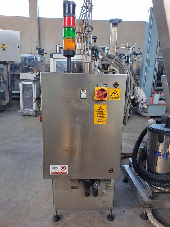 MBF 12-HEAD CORKING MACHINE FOR MUSHROOM AND NATURAL CORKS, MODEL CORKMATIC R/S, WITH NERI CAP FEEDER, USED MACHINE - Image 3 MBF 12-HEAD CORKING MACHINE FOR MUSHROOM AND NATURAL CORKS, MODEL CORKMATIC R/S, WITH NERI CAP FEEDER, USED MACHINE - Image 3