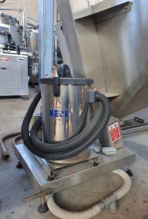 MBF 12-HEAD CORKING MACHINE FOR MUSHROOM AND NATURAL CORKS, MODEL CORKMATIC R/S, WITH NERI CAP FEEDER, USED MACHINE - Image 4 MBF 12-HEAD CORKING MACHINE FOR MUSHROOM AND NATURAL CORKS, MODEL CORKMATIC R/S, WITH NERI CAP FEEDER, USED MACHINE - Image 4