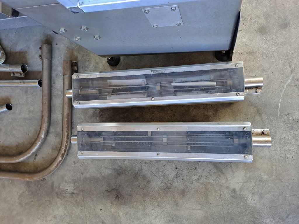 MBF 12-HEAD CORKING MACHINE FOR MUSHROOM AND NATURAL CORKS, MODEL CORKMATIC R/S, WITH NERI CAP FEEDER, USED MACHINE - Image 10 MBF 12-HEAD CORKING MACHINE FOR MUSHROOM AND NATURAL CORKS, MODEL CORKMATIC R/S, WITH NERI CAP FEEDER, USED MACHINE - Image 10