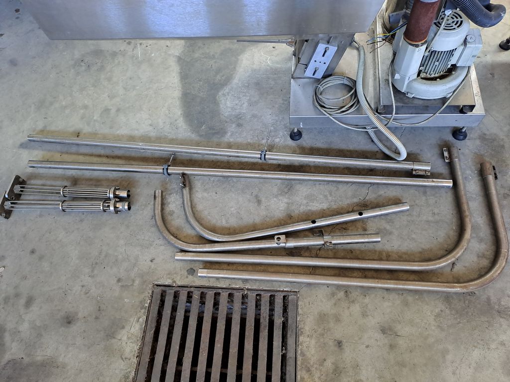 MBF 12-HEAD CORKING MACHINE FOR MUSHROOM AND NATURAL CORKS, MODEL CORKMATIC R/S, WITH NERI CAP FEEDER, USED MACHINE - Image 11 MBF 12-HEAD CORKING MACHINE FOR MUSHROOM AND NATURAL CORKS, MODEL CORKMATIC R/S, WITH NERI CAP FEEDER, USED MACHINE - Image 11