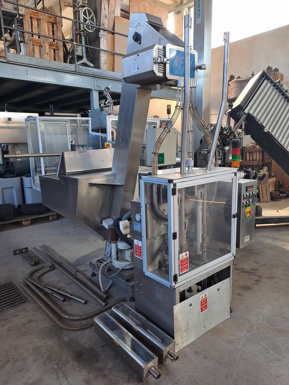 MBF 12-HEAD CORKING MACHINE FOR MUSHROOM AND NATURAL CORKS, MODEL CORKMATIC R/S, WITH NERI CAP FEEDER, USED MACHINE - Image 13 MBF 12-HEAD CORKING MACHINE FOR MUSHROOM AND NATURAL CORKS, MODEL CORKMATIC R/S, WITH NERI CAP FEEDER, USED MACHINE - Image 13