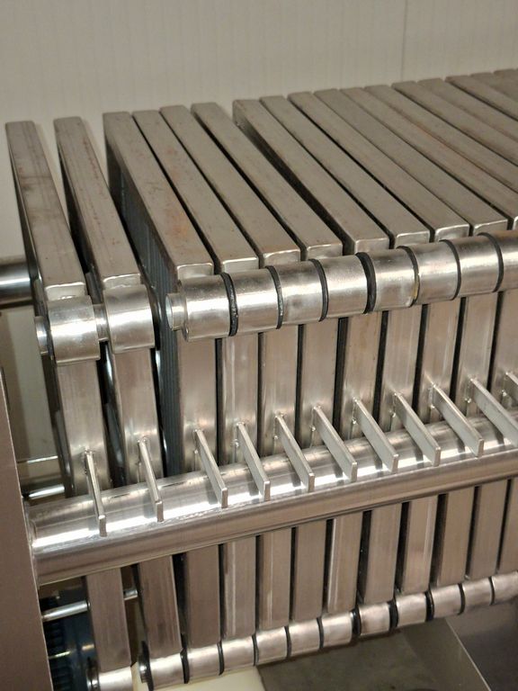 WINE LEES FILTER ROSSETTO 20 PLATES WITH MIXER, SECOND-HAND MACHINE - Image 6 WINE LEES FILTER ROSSETTO 20 PLATES WITH MIXER, SECOND-HAND MACHINE - Image 6