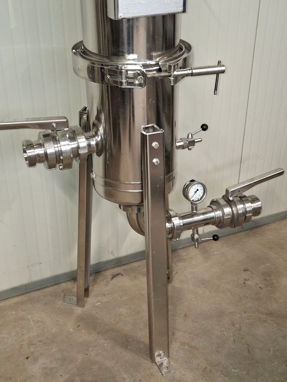 MICROFILTER/HOUSING IN STAILESS STEEL, FIRM PALL, THREE TRIPLE CARTRIDGES 30”, SECOND HAND MACHINE - Image 5 MICROFILTER/HOUSING IN STAILESS STEEL, FIRM PALL, THREE TRIPLE CARTRIDGES 30”, SECOND HAND MACHINE - Image 5