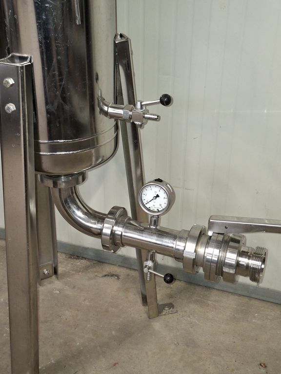 MICROFILTER/HOUSING IN STAILESS STEEL, FIRM PALL, THREE TRIPLE CARTRIDGES 30”, SECOND HAND MACHINE - Image 6 MICROFILTER/HOUSING IN STAILESS STEEL, FIRM PALL, THREE TRIPLE CARTRIDGES 30”, SECOND HAND MACHINE - Image 6