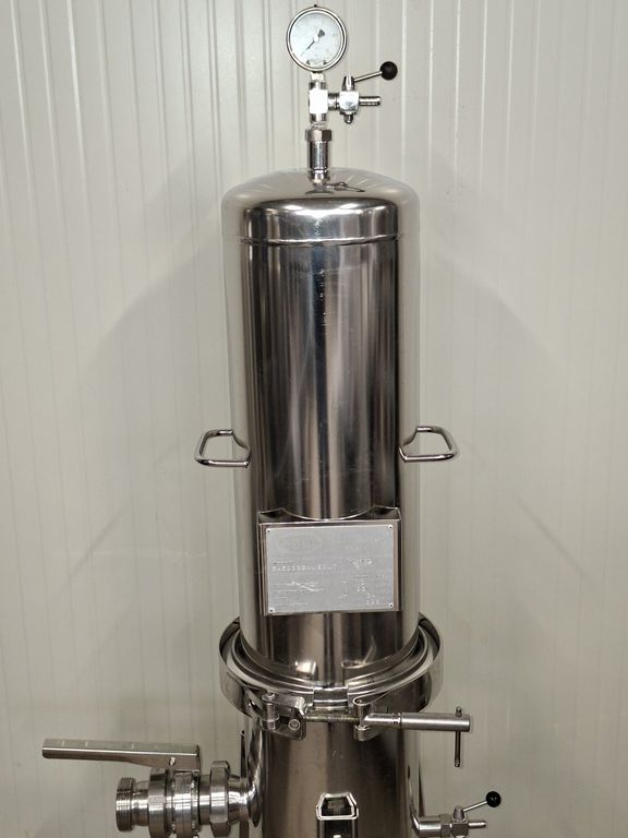 MICROFILTER/HOUSING IN STAILESS STEEL, FIRM PALL, THREE TRIPLE CARTRIDGES 30”, SECOND HAND MACHINE - Image 8 MICROFILTER/HOUSING IN STAILESS STEEL, FIRM PALL, THREE TRIPLE CARTRIDGES 30”, SECOND HAND MACHINE - Image 8