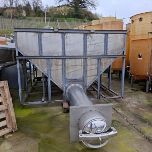 TRAMOGGIA/CONVOGLAIATORE PER UVA CON LAMIERA IN ACCIAIO INOX, MACCHINA USATA