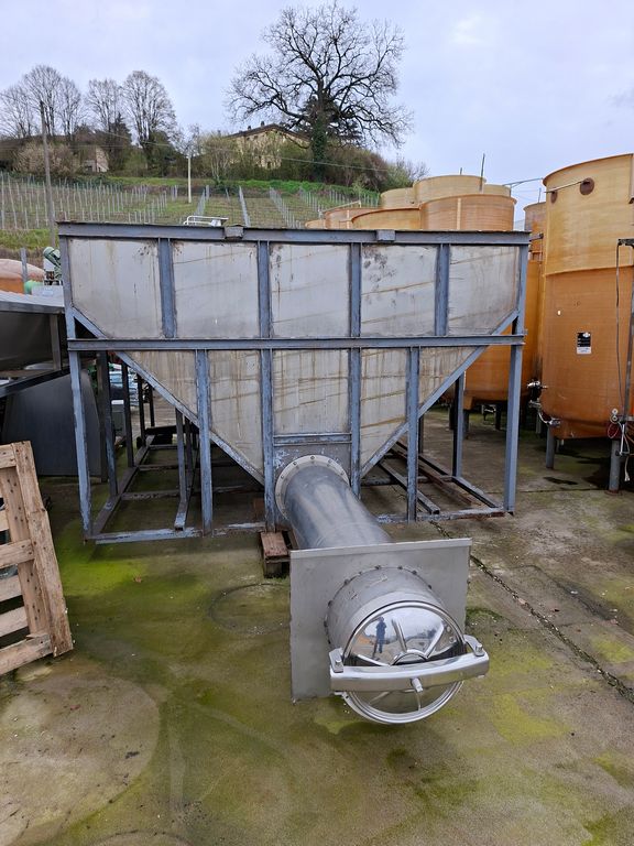 TRAMOGGIA/CONVOGLAIATORE PER UVA CON LAMIERA IN ACCIAIO INOX, MACCHINA USATA TRAMOGGIA/CONVOGLAIATORE PER UVA CON LAMIERA IN ACCIAIO INOX, MACCHINA USATA