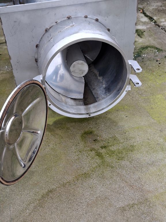 TRAMOGGIA/CONVOGLAIATORE PER UVA CON LAMIERA IN ACCIAIO INOX, MACCHINA USATA - immagine 7 TRAMOGGIA/CONVOGLAIATORE PER UVA CON LAMIERA IN ACCIAIO INOX, MACCHINA USATA - immagine 7