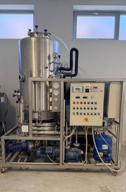 VELO BRAND VACUUM ENRICHMENT CONCENTRATOR, MODEL AES 70, SECOND HAND MACHINE VELO BRAND VACUUM ENRICHMENT CONCENTRATOR, MODEL AES 70, SECOND HAND MACHINE